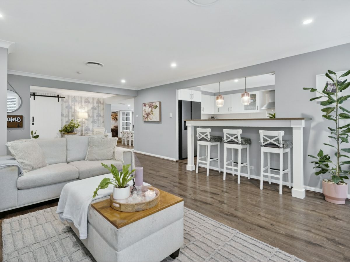 27 James Cook Drive, Kings Langley - image 2