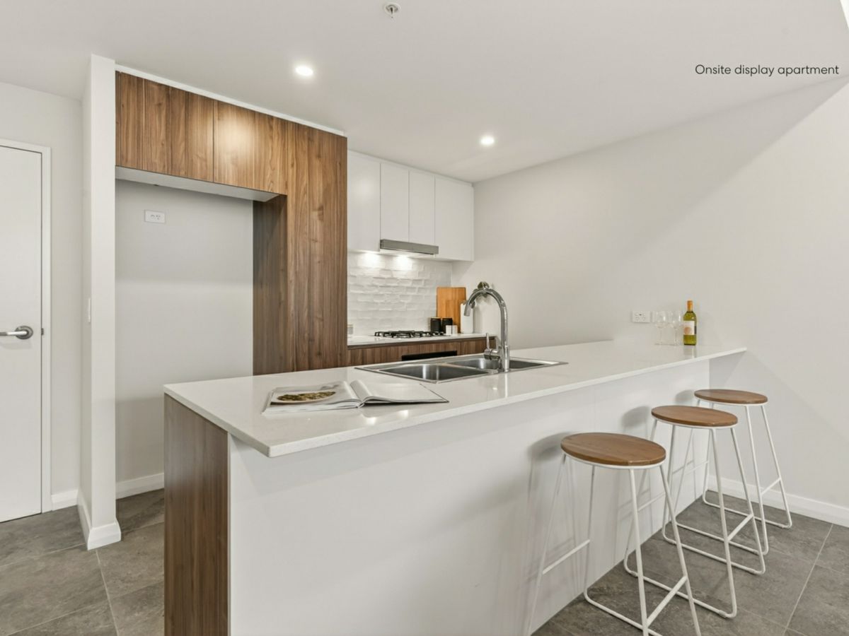 206/41 Kildare Road, Blacktown - image 1