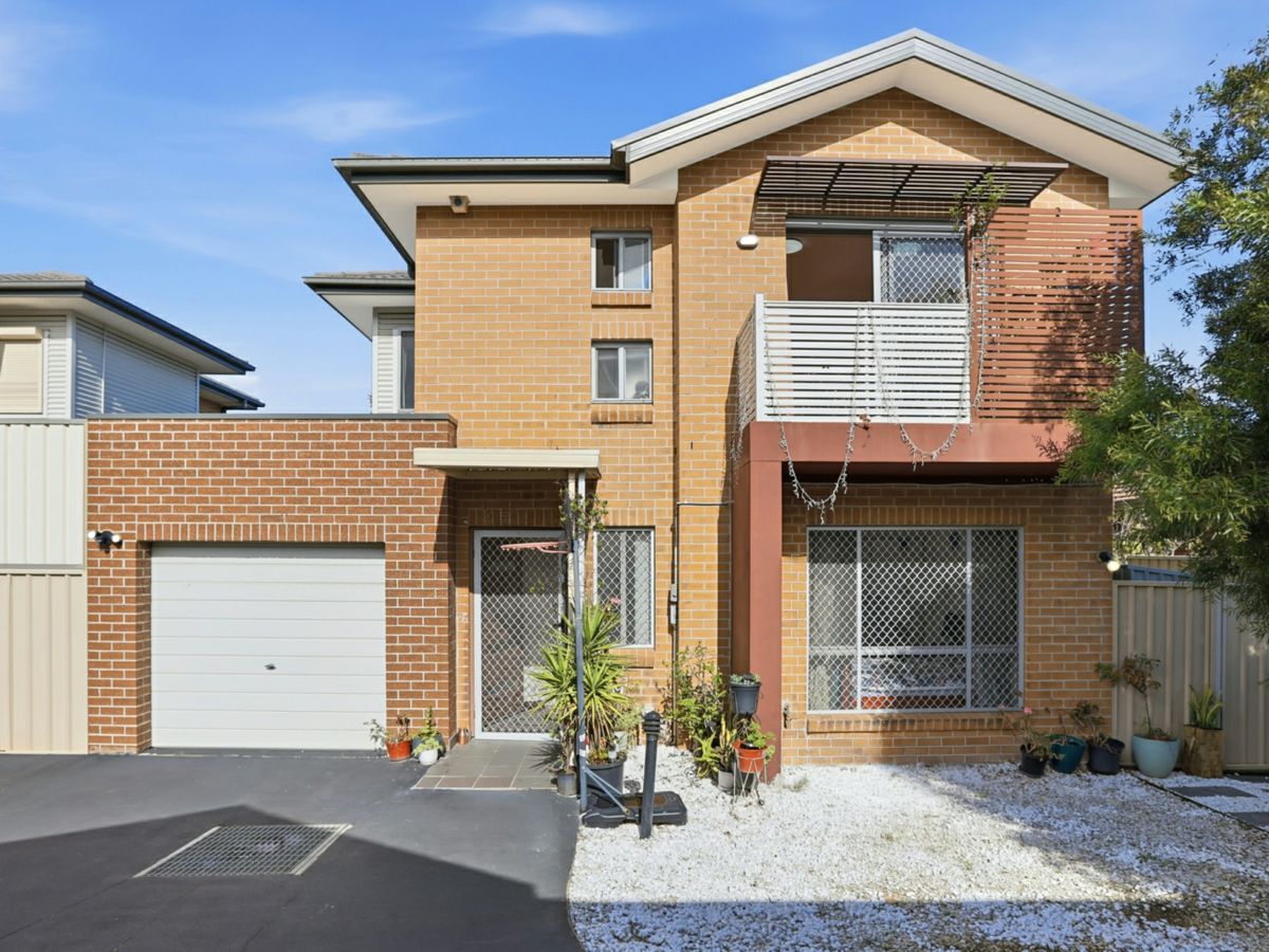 2/73 Woodpark Road, Woodpark - image 1