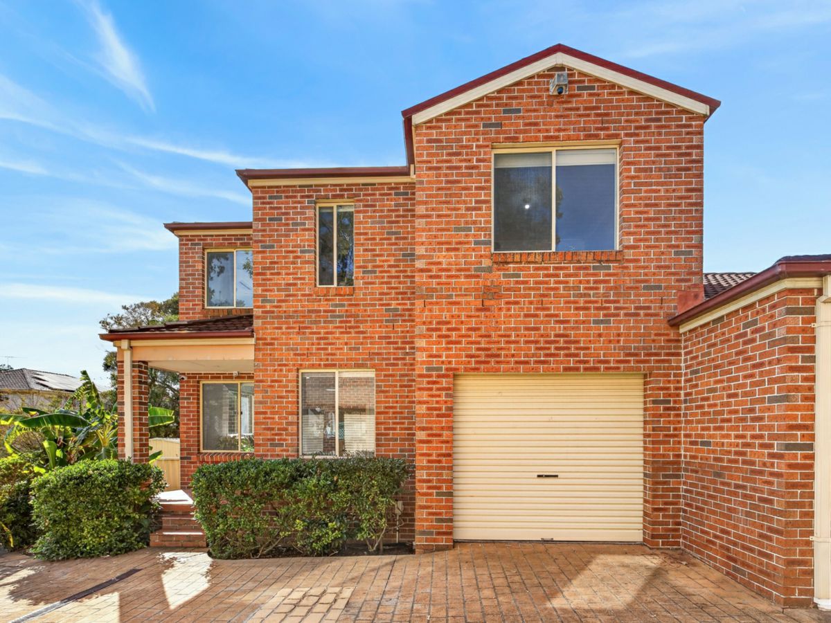 4/14 Gilba Road, Pendle Hill - image 1