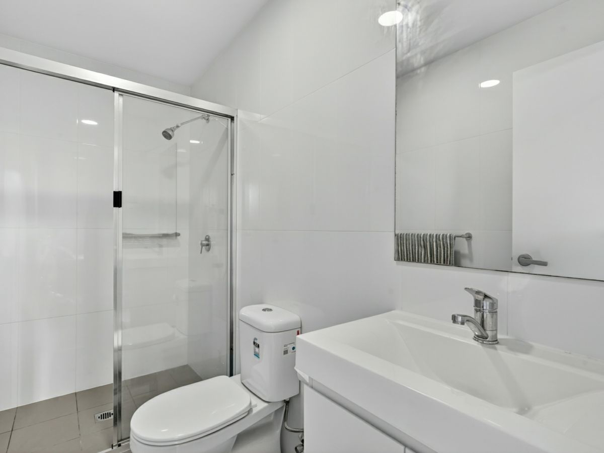 201/11 Junia Avenue, Toongabbie - image 3