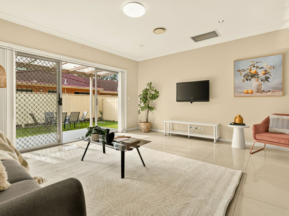 8/17 Mimosa Avenue, Toongabbie - image 2