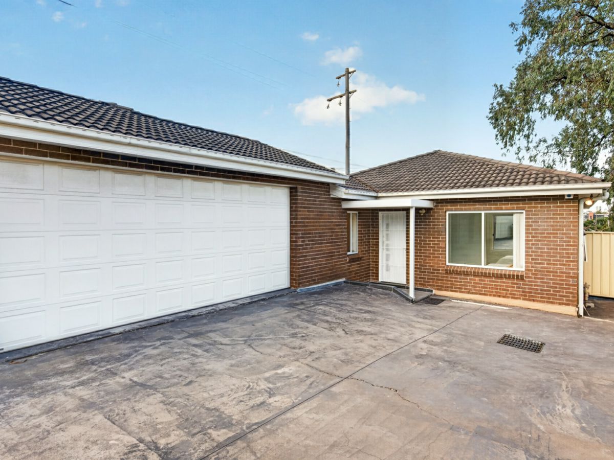 2A Emert Street, Wentworthville - image 1