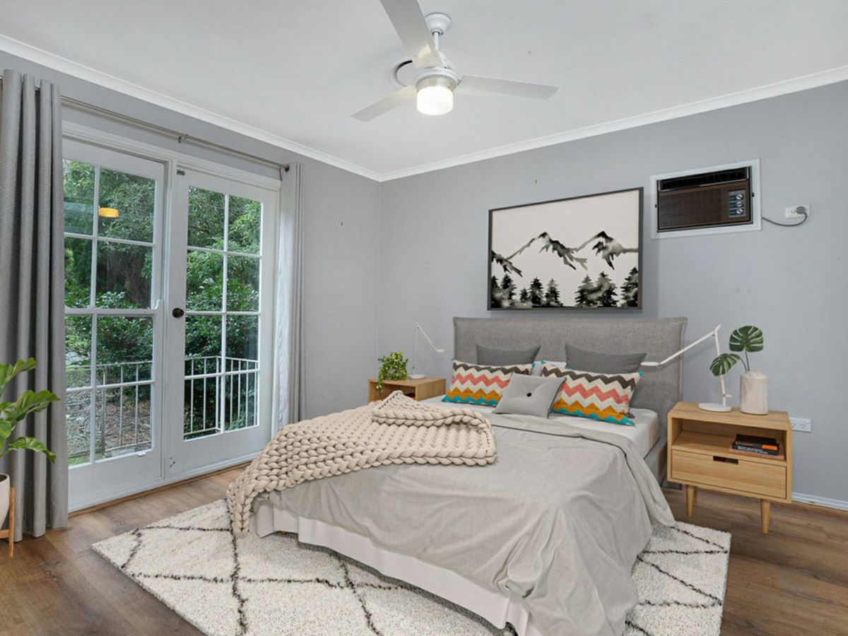 47 Plymouth Crescent, Kings Langley - image 3