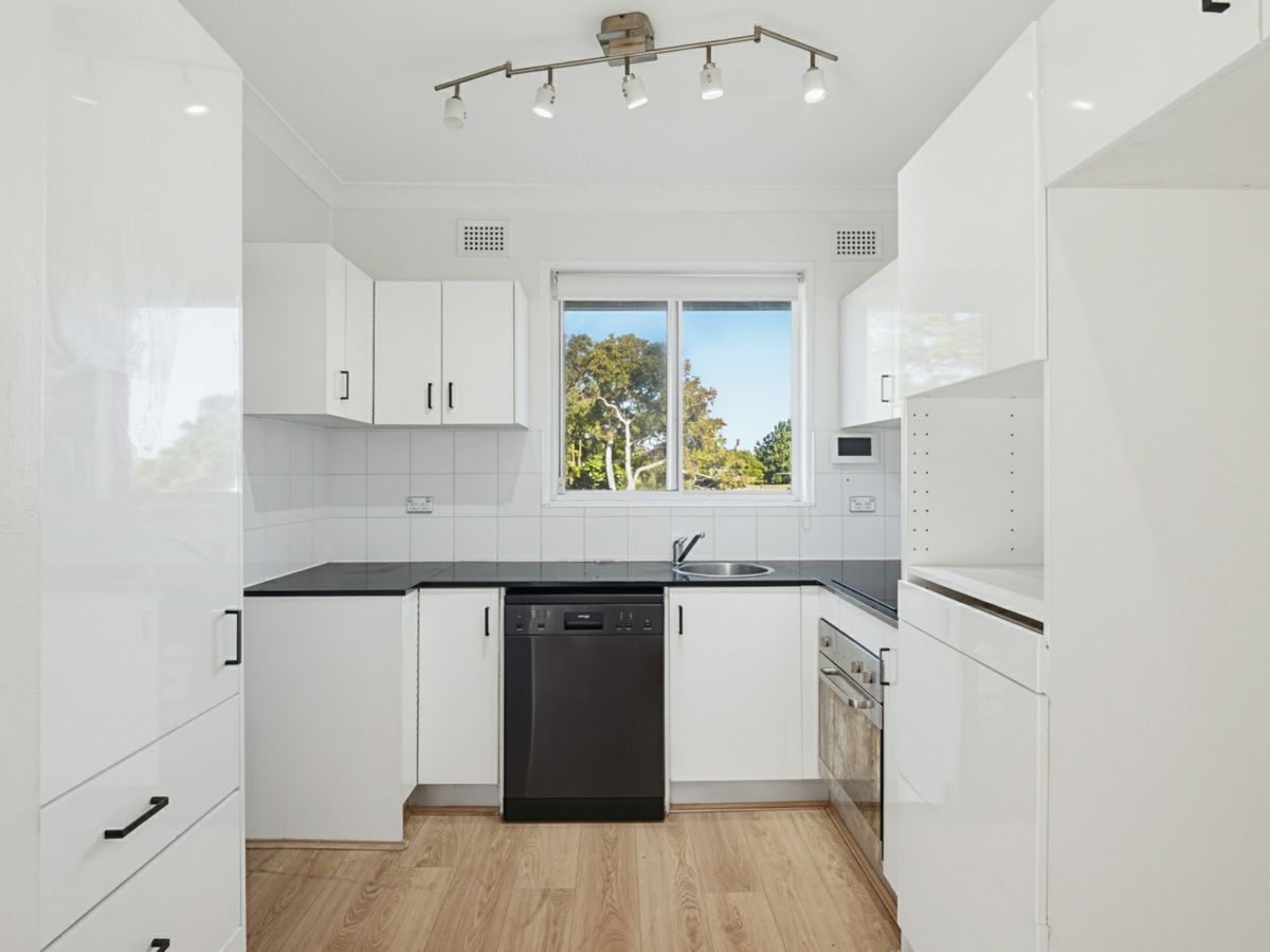 12/89 Bland Street, Ashfield - image 2