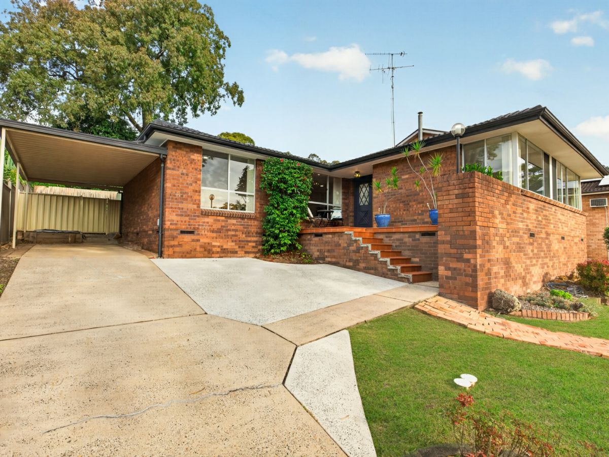 16 Anderson Road, Kings Langley - image 1