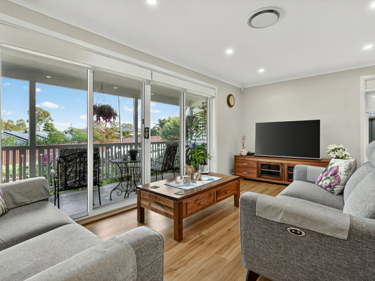 4 Gavin Place, Kings Langley - image 2