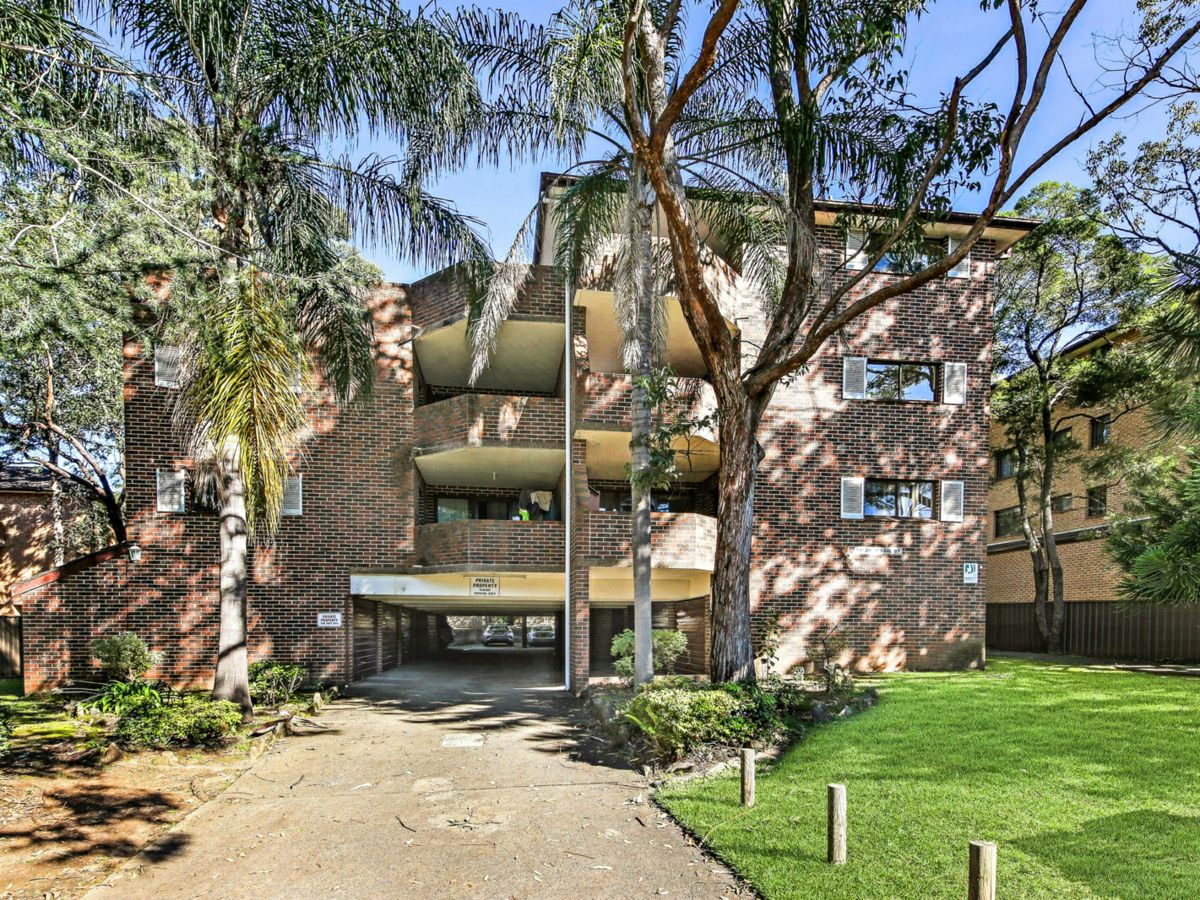 8/18 Jessie Street, Westmead - image 1