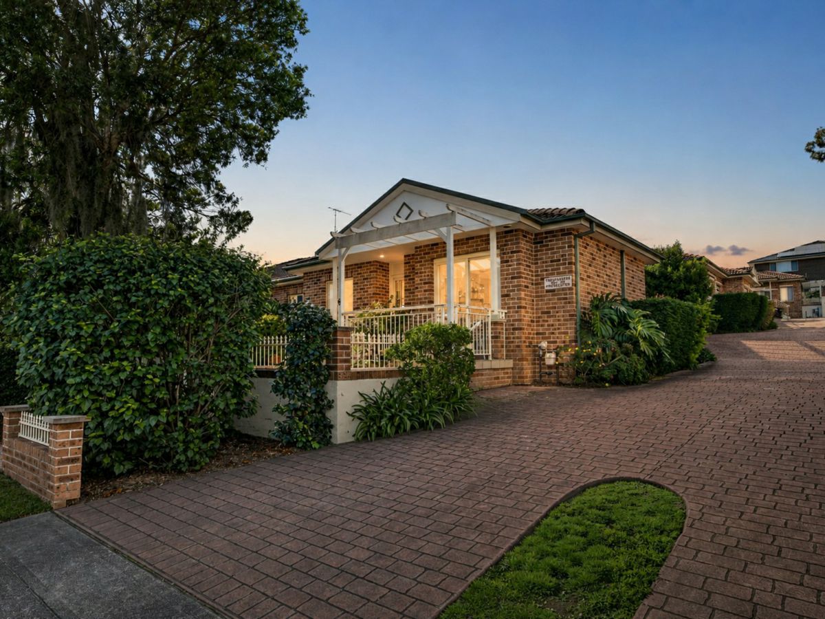 6/8 Wesley Street, Telopea - image 1