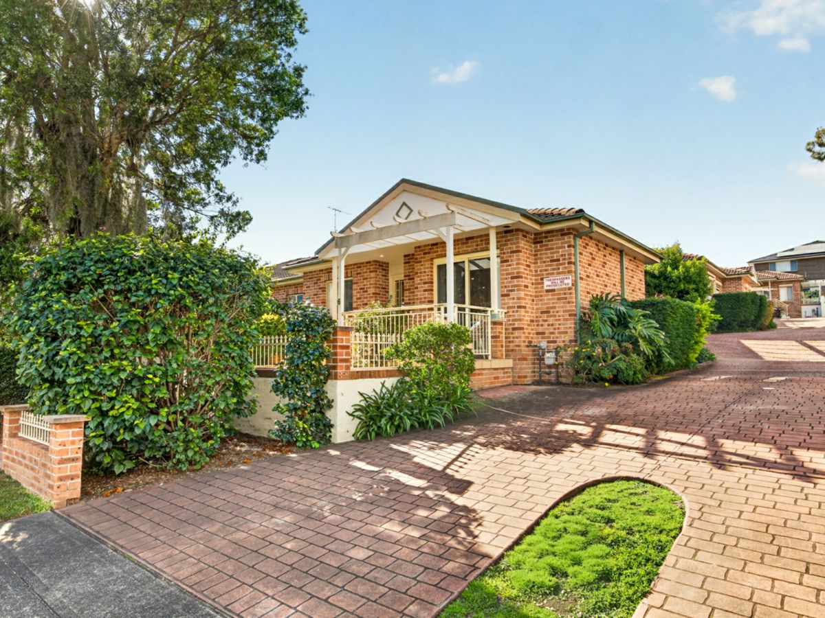6/8 Wesley Street, Telopea - image 1