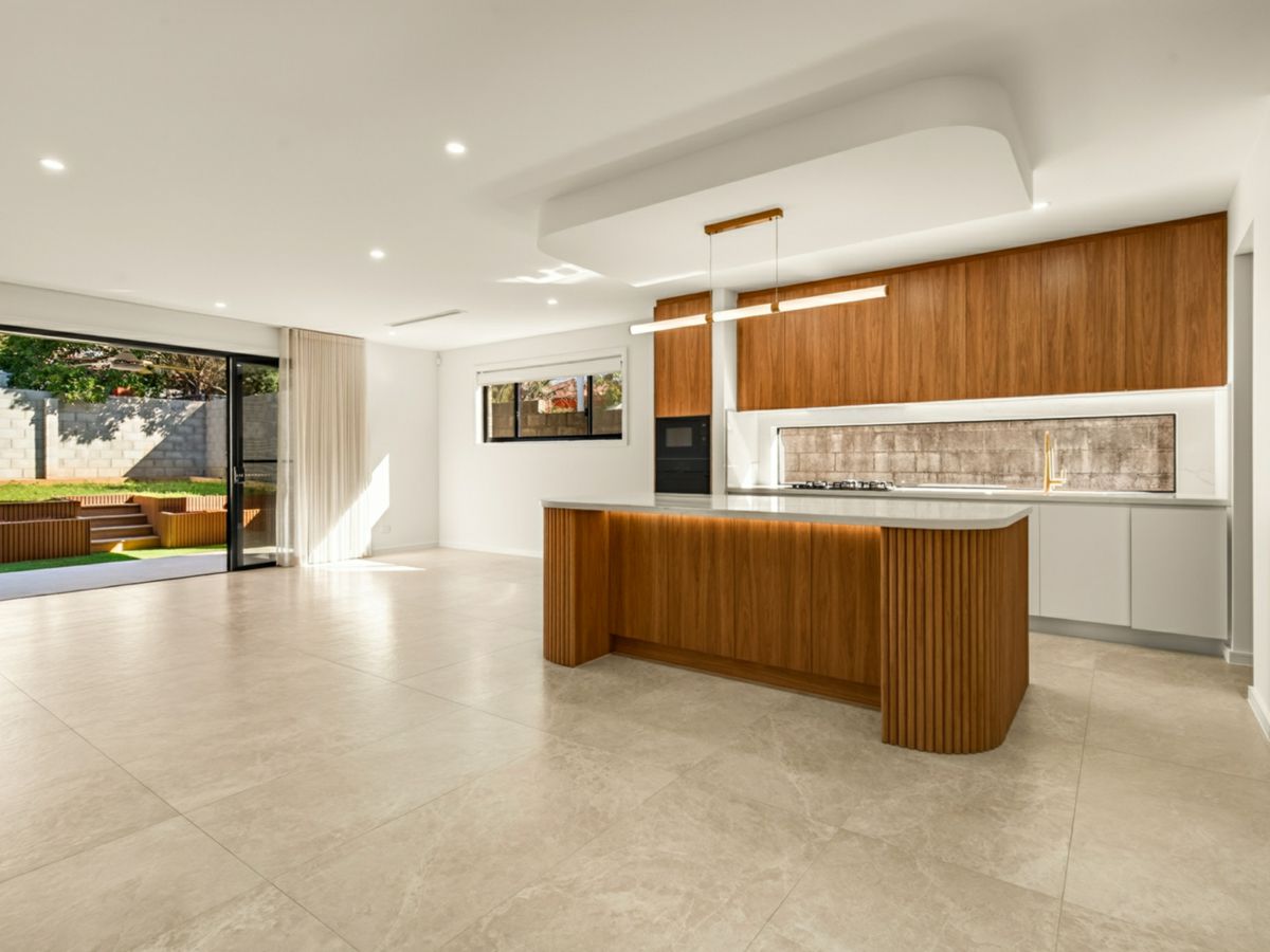 16A Heather Street, Girraween - image 2
