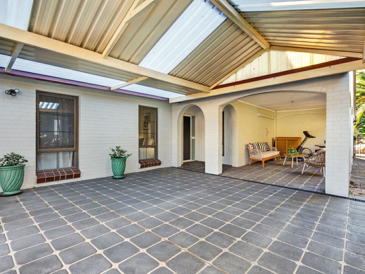 3 Clerke Place, Kings Langley - image 2