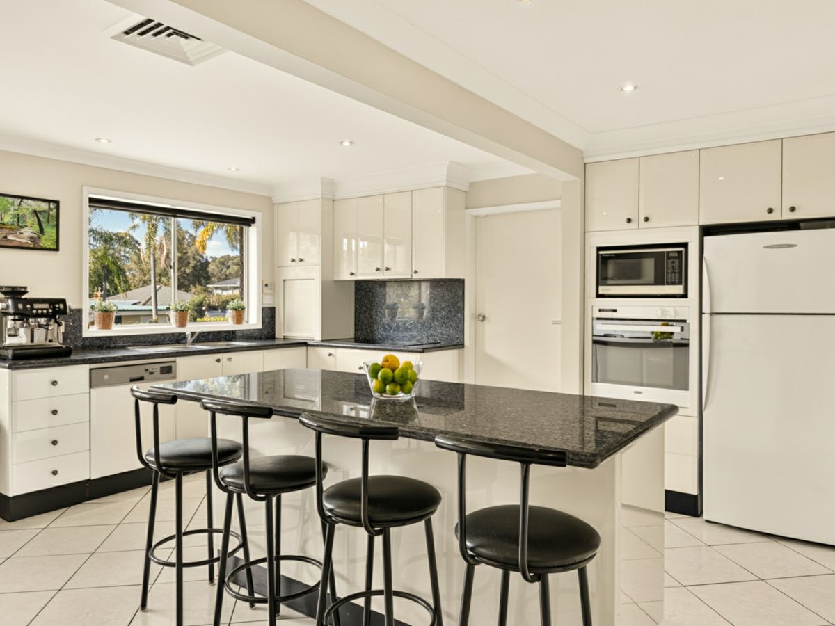 155 Park Road, Dundas - image 3