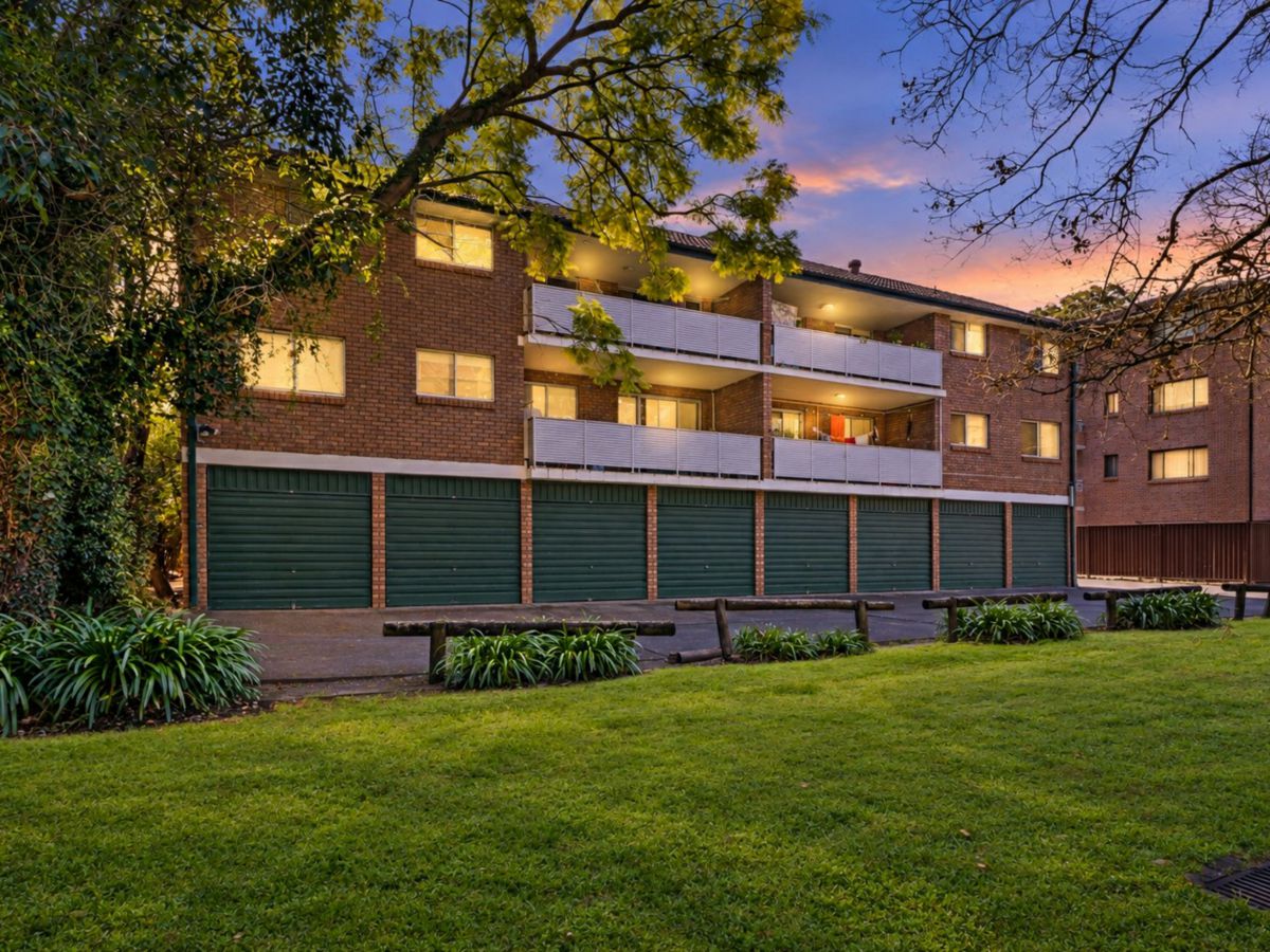 6/11A Betts Street, Parramatta - image 1