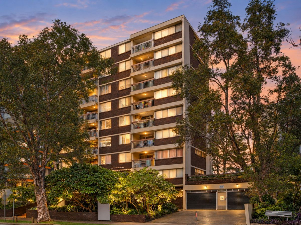 80/35 Campbell Street, Parramatta - image 1