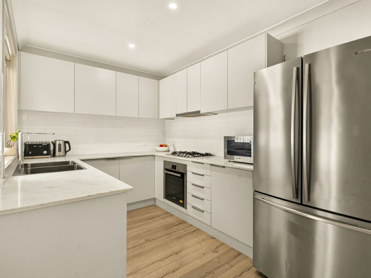 19 Hart Road, South Windsor - image 1