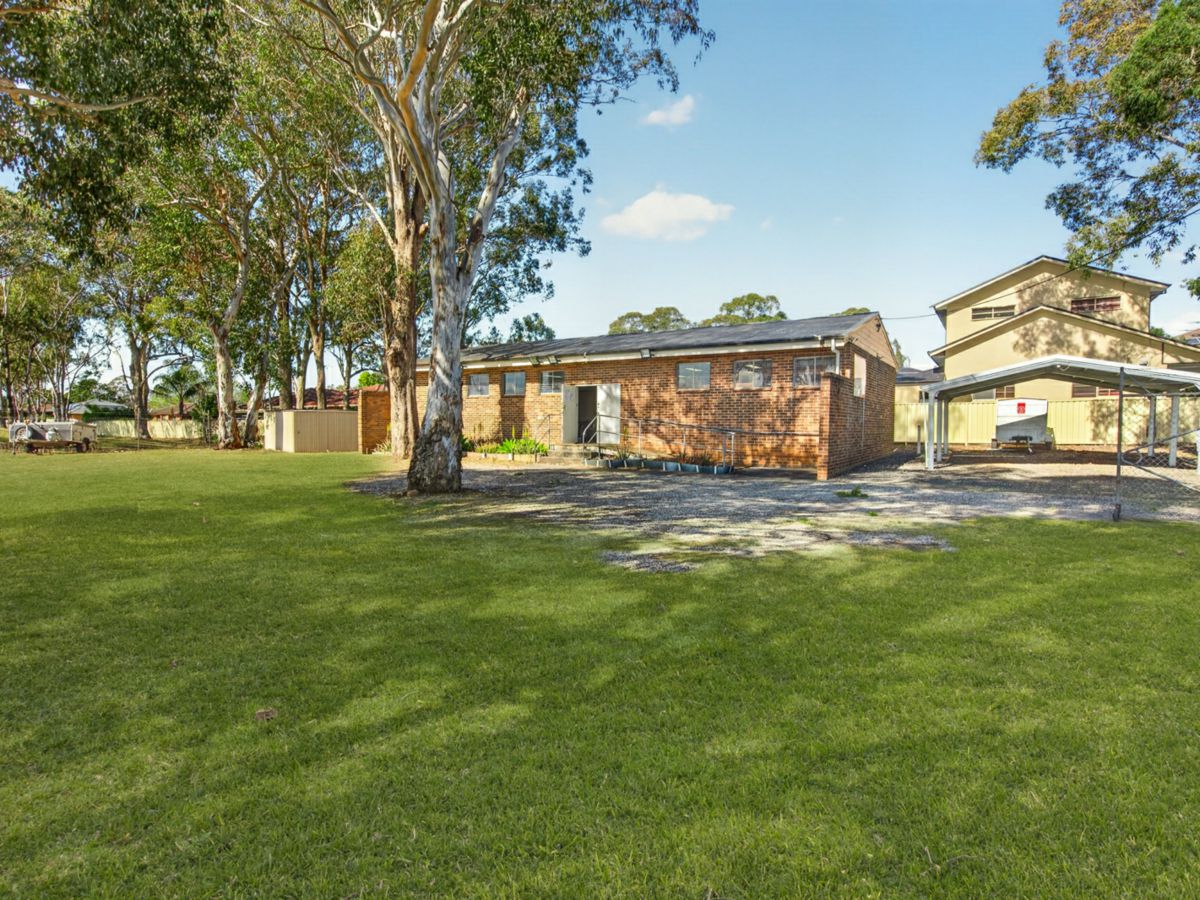 25 Mimosa Avenue, Toongabbie - image 1