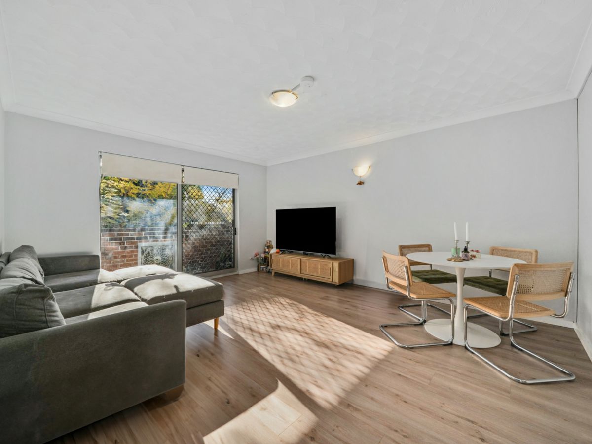 1/4 Fleet Street, North Parramatta - image 2