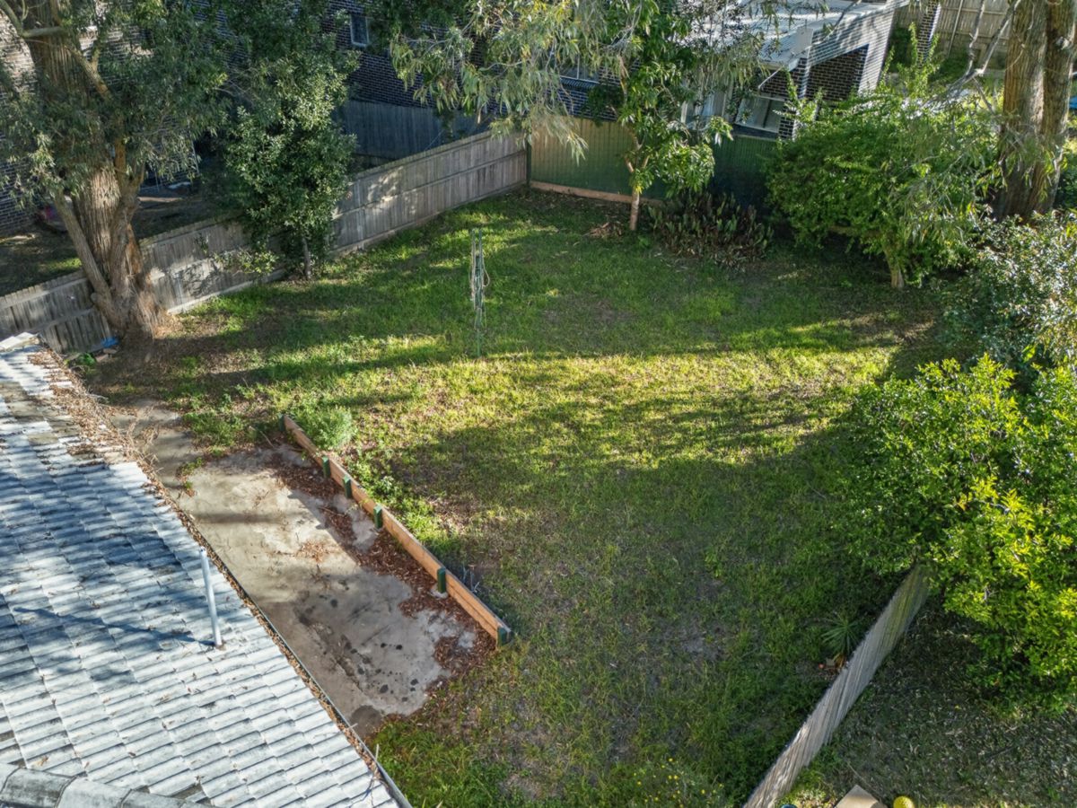 1 Brand Street, Dundas Valley - image 2