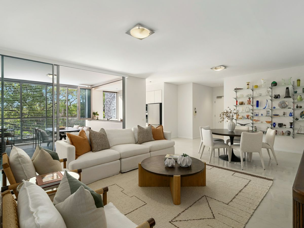 8/17 Powell Street, Killara - image 1