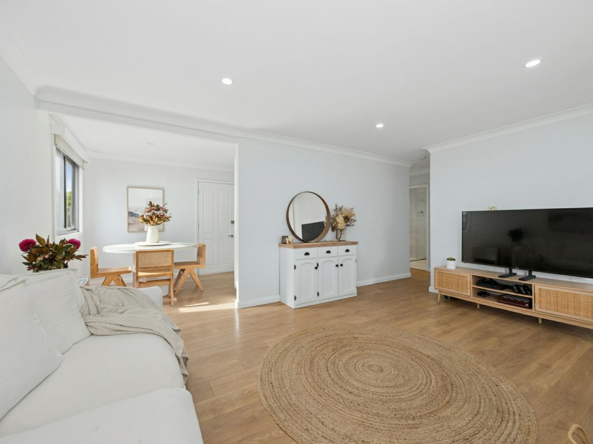 20 Elewa Avenue, Bateau Bay - image 2