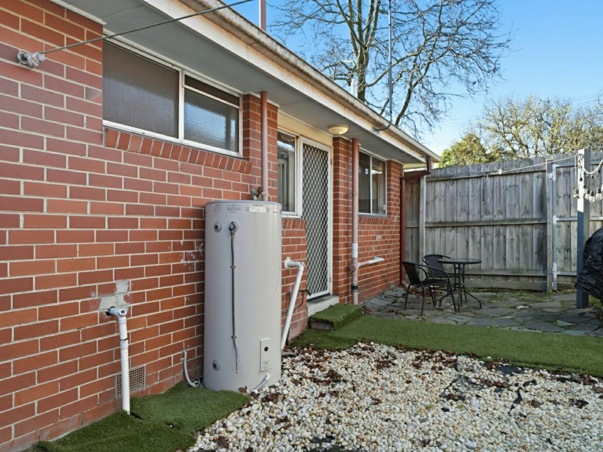 1/5 Kincumber Drive, Croydon - image 2