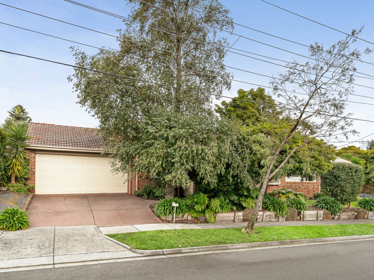 116 Wonga Road, Ringwood - image 1