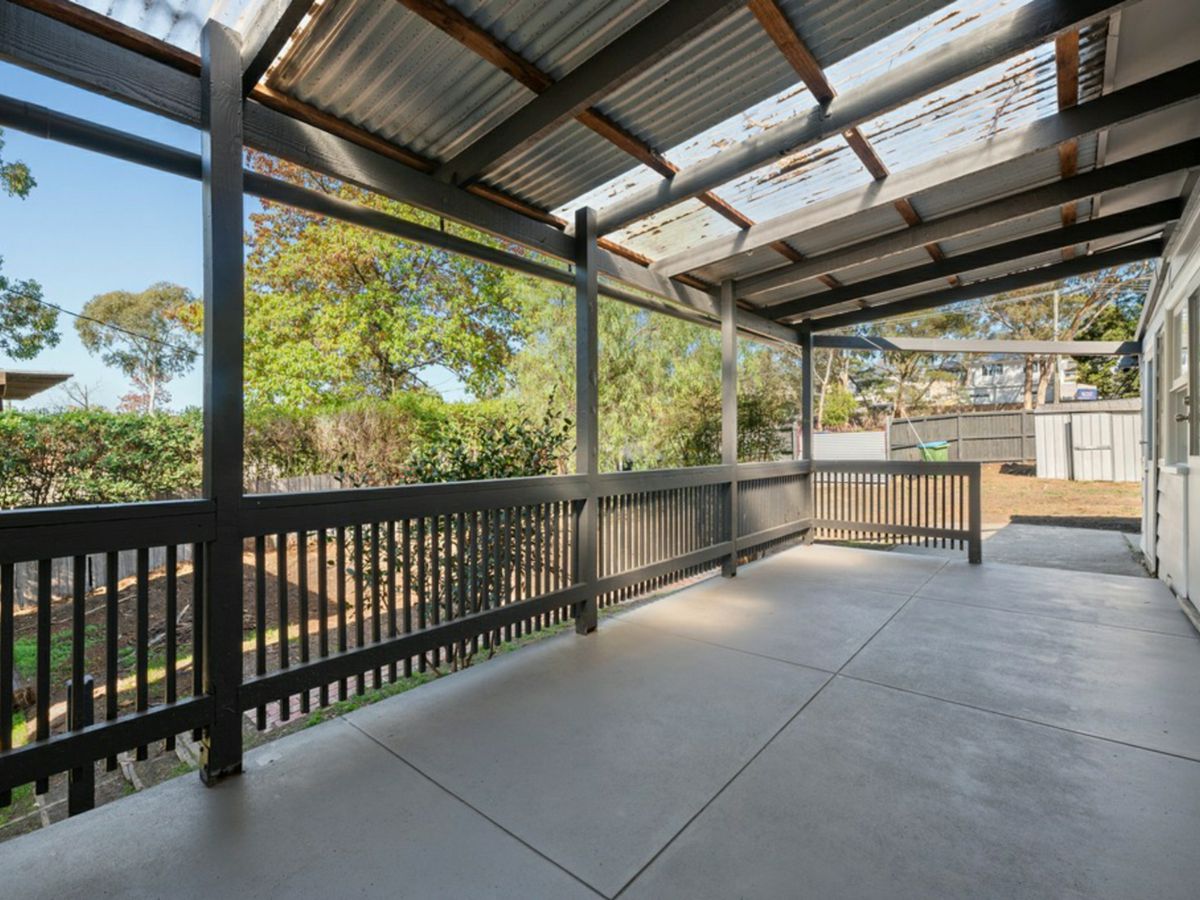 76 Lincoln Road, Croydon - image 2