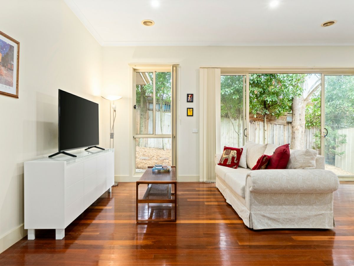 2/84 Lincoln Road, Croydon - image 2