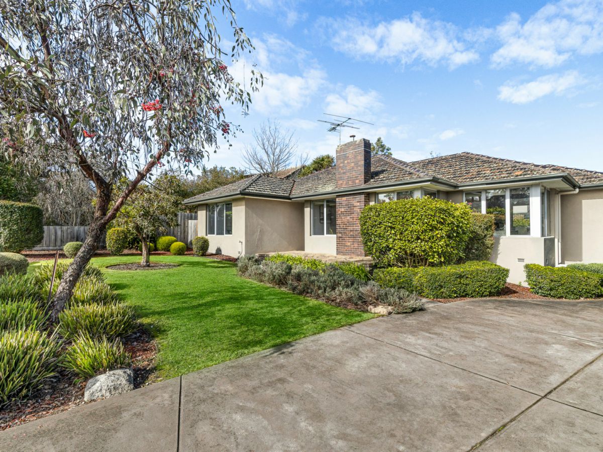1/314 Mt Dandenong Road, Croydon - image 1