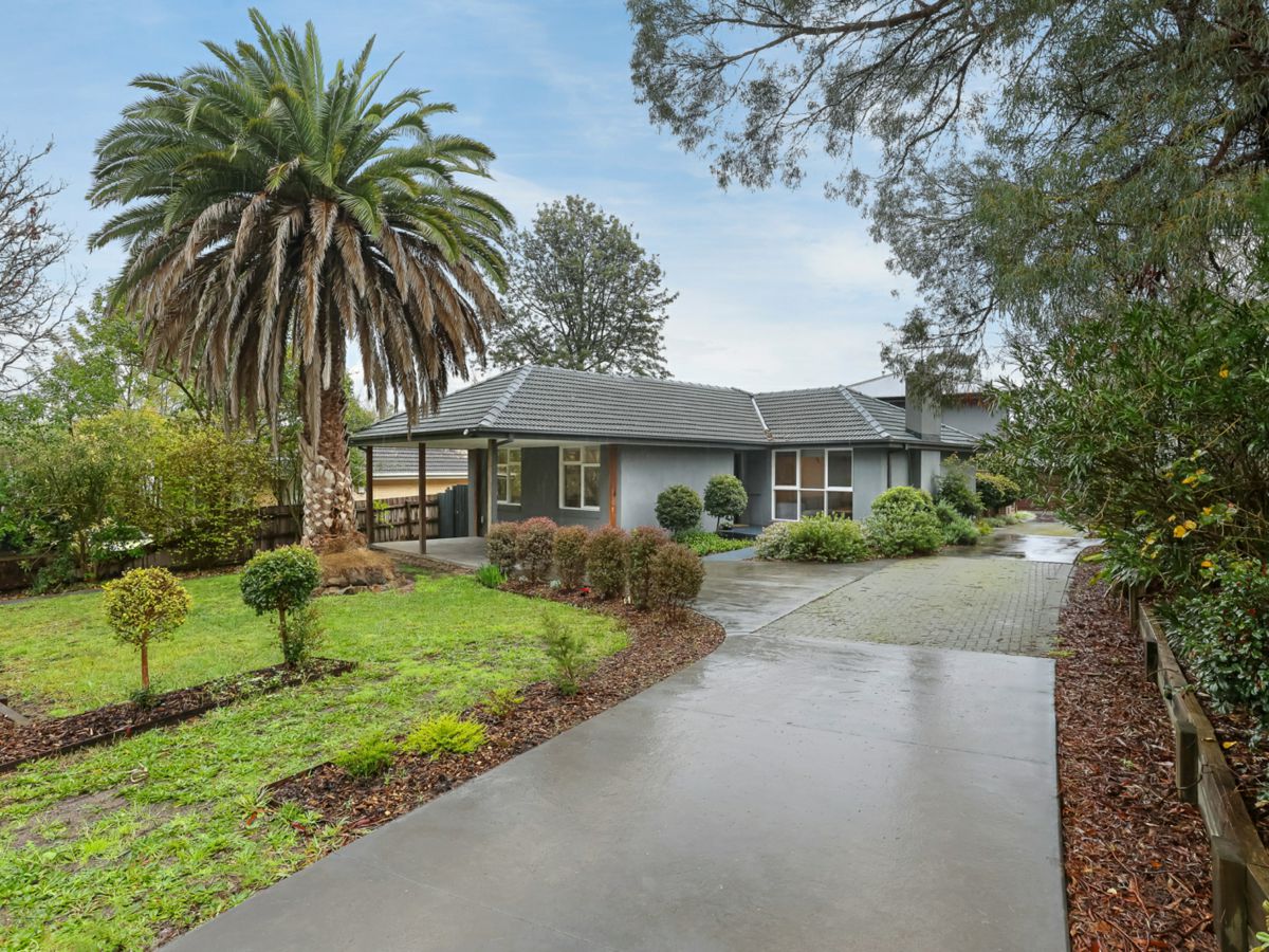 1/155 Lincoln Road, Croydon - image 1
