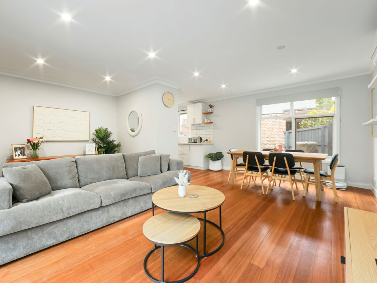 1/155 Lincoln Road, Croydon - image 3