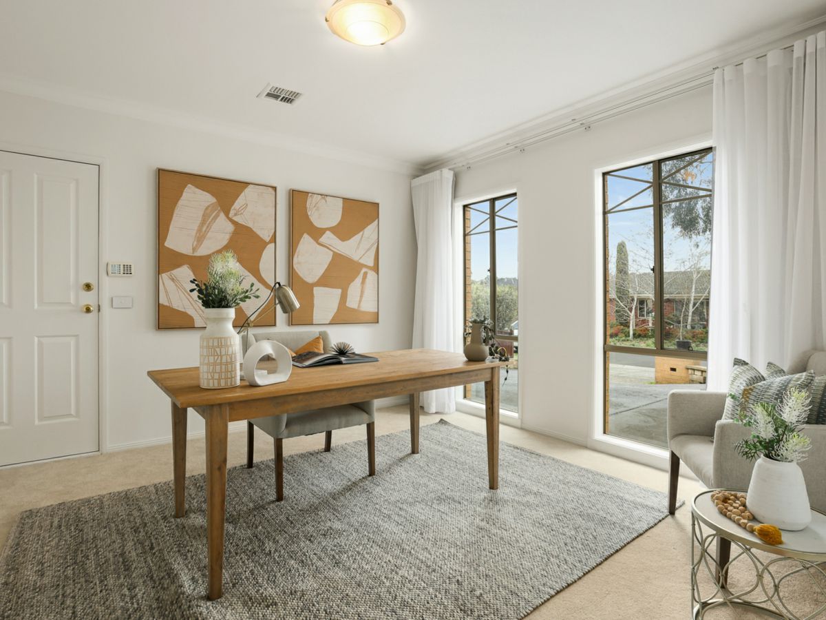 8 Hermitage Court, Croydon - image 2