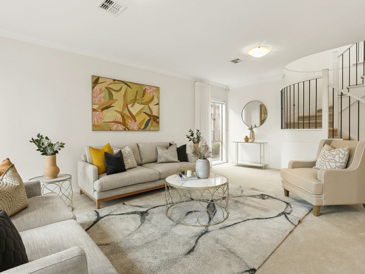 8 Hermitage Court, Croydon - image 3