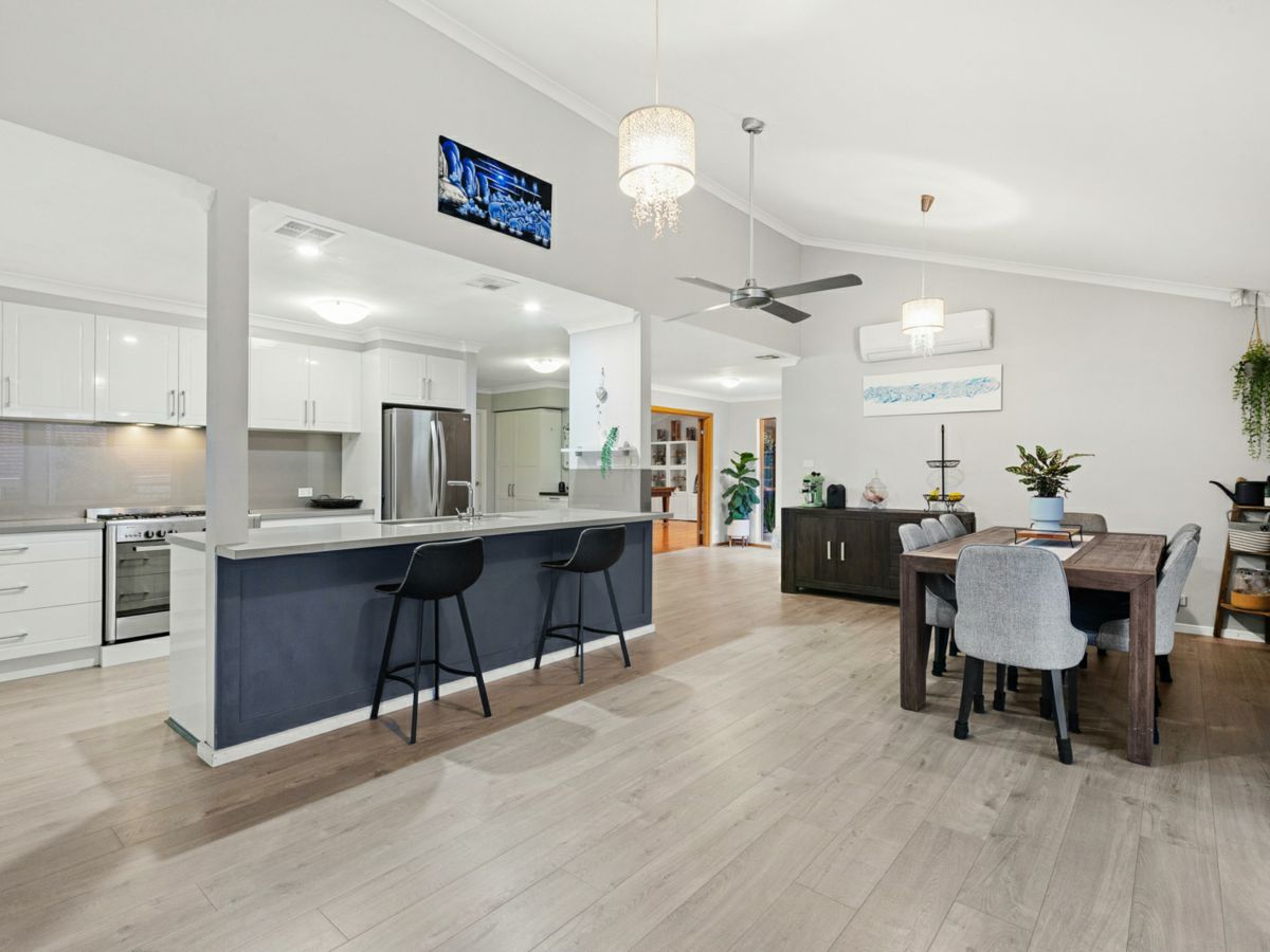 6 St Austell Court, Croydon Hills - image 2