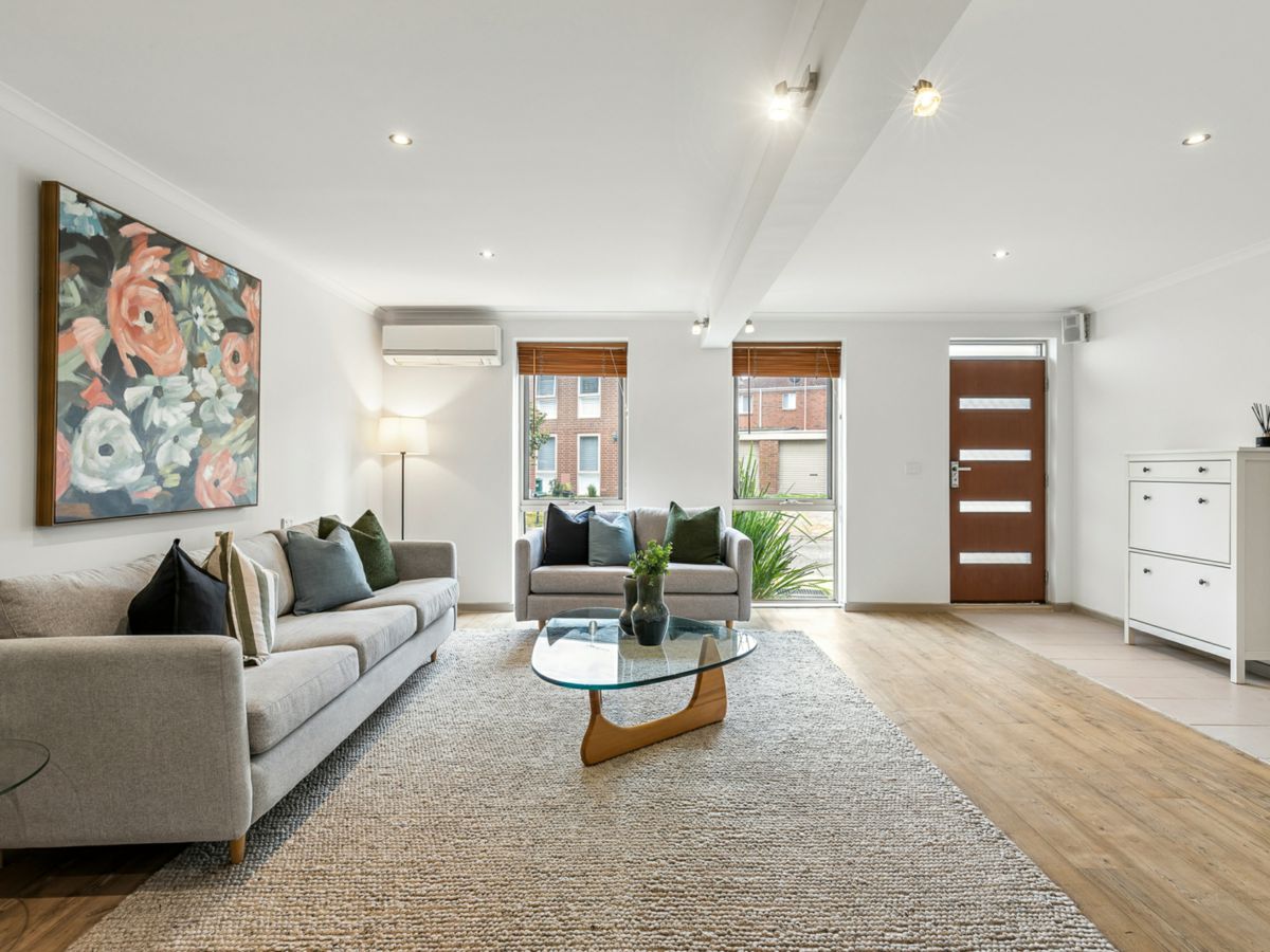 25/77 Bayswater Road, Croydon - image 2