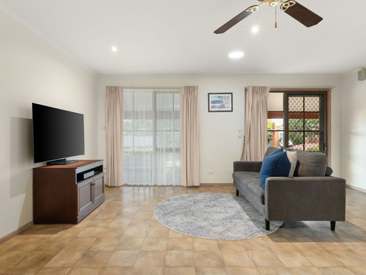 24 Alpine Way, Kilsyth - image 2