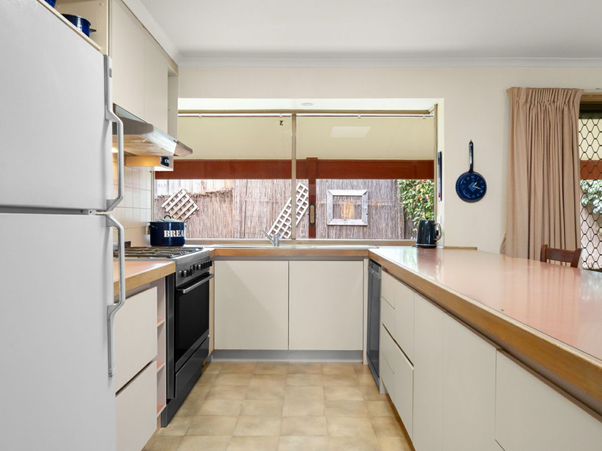 24 Alpine Way, Kilsyth - image 3