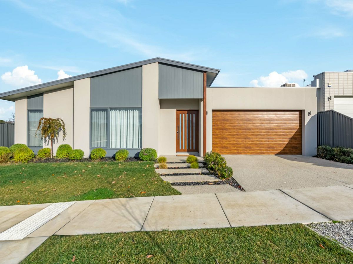 24 Marbles Crescent, Ballarat East - image 1