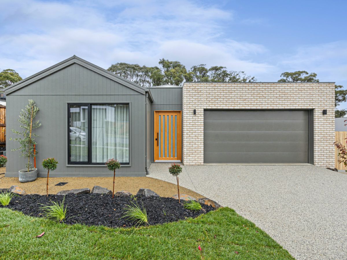 3 Penhall Way, Ballarat East - image 1