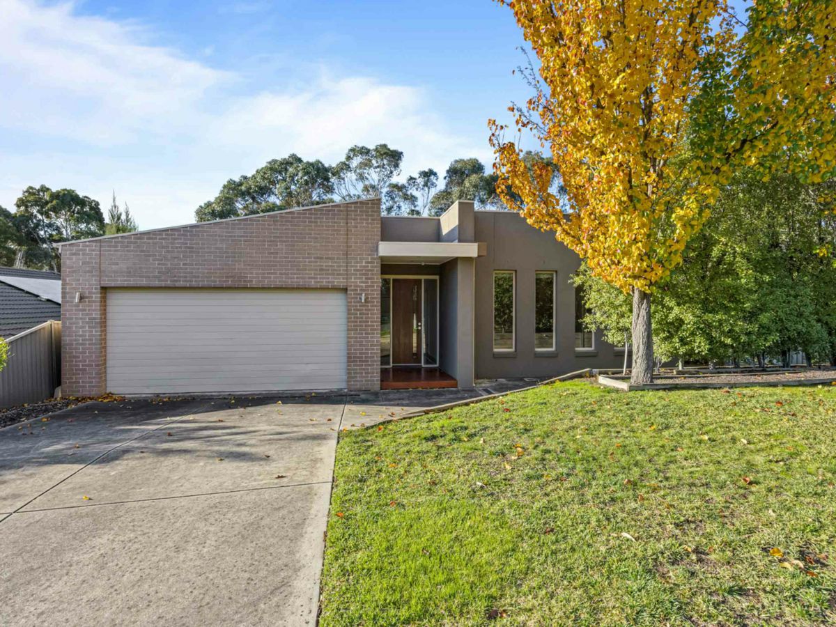 15 St Mirren Drive, Nerrina - image 1