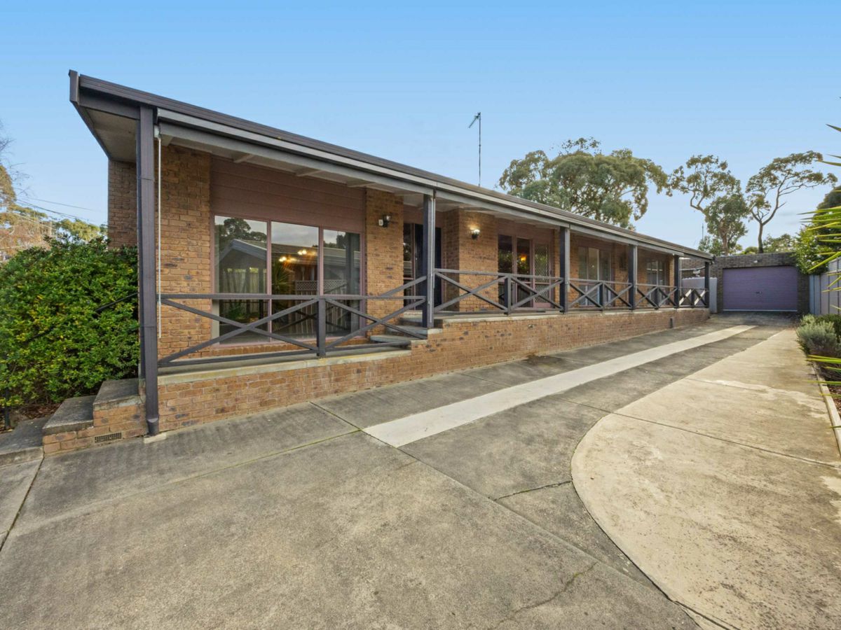 20 Hale Avenue, Mount Clear - image 1