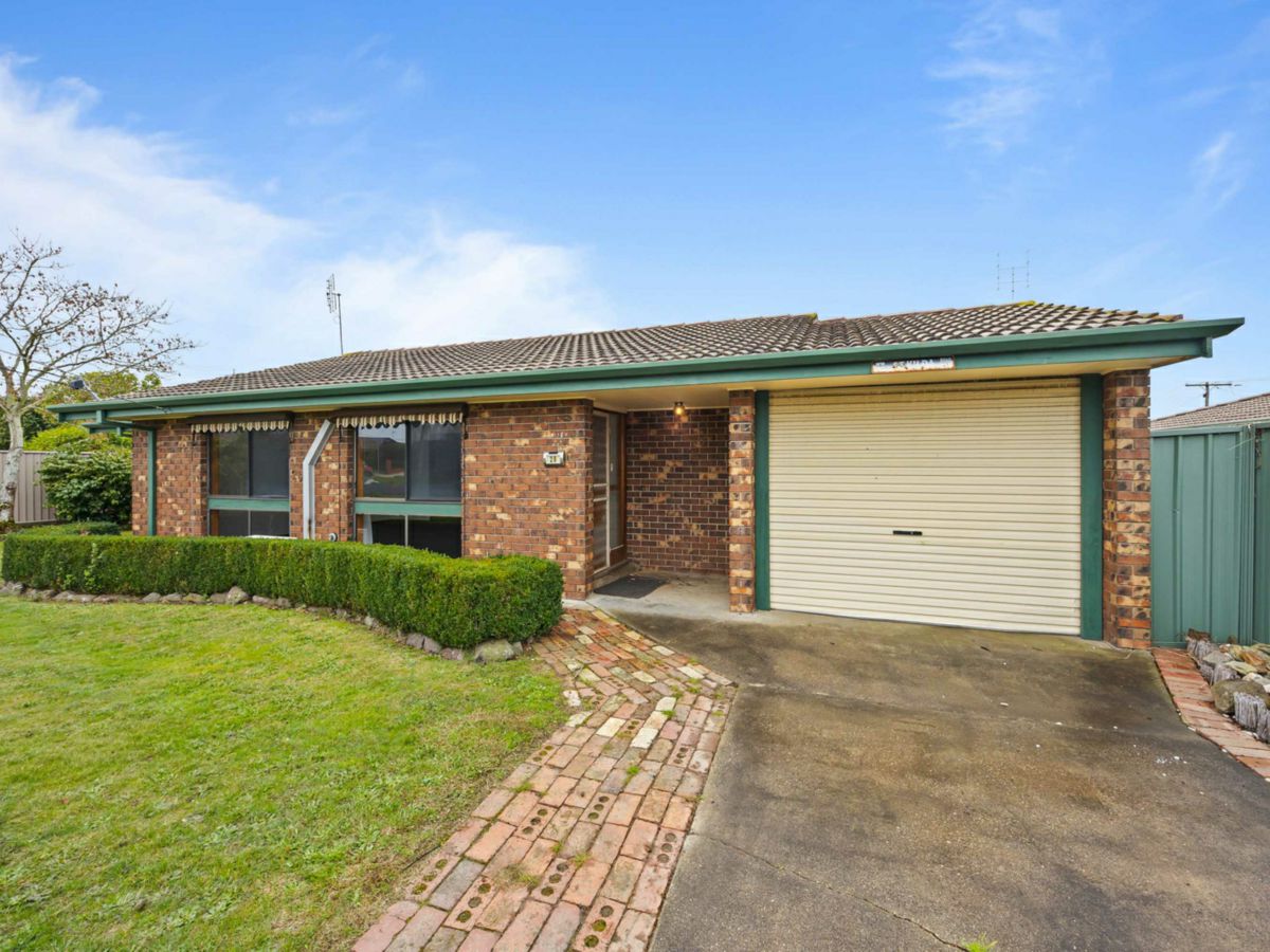 28 Molbray Street, Wendouree - image 1