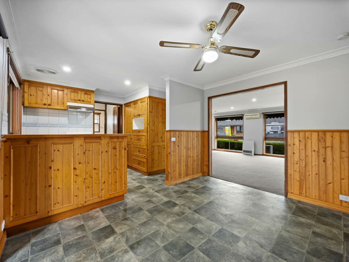 28 Molbray Street, Wendouree - image 3