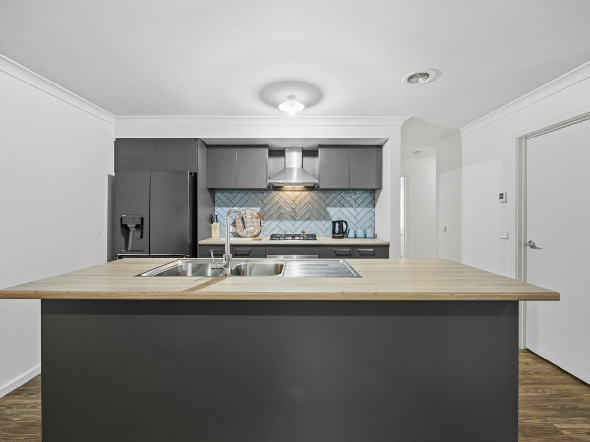 59 Creekstone Drive, Alfredton - image 3