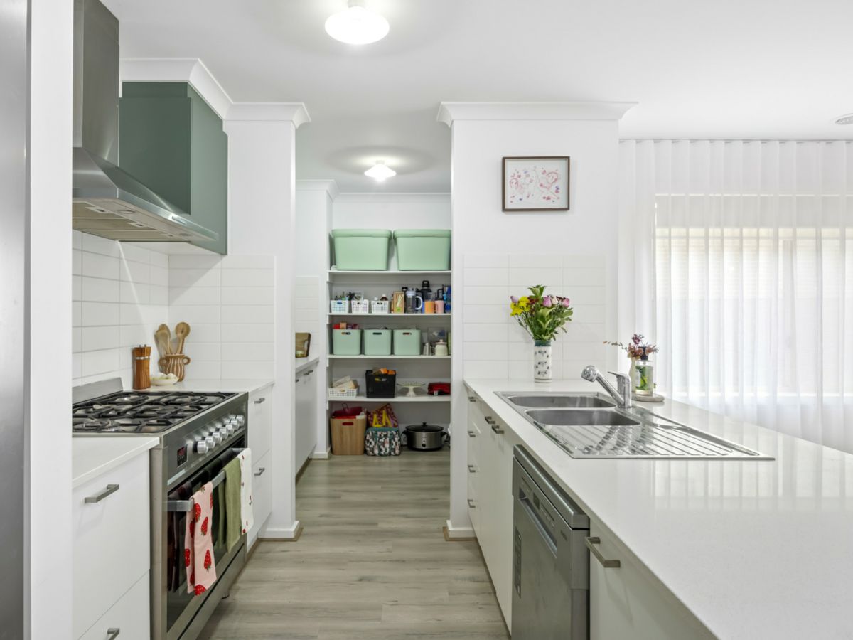 9 Peridot Way, Alfredton - image 3