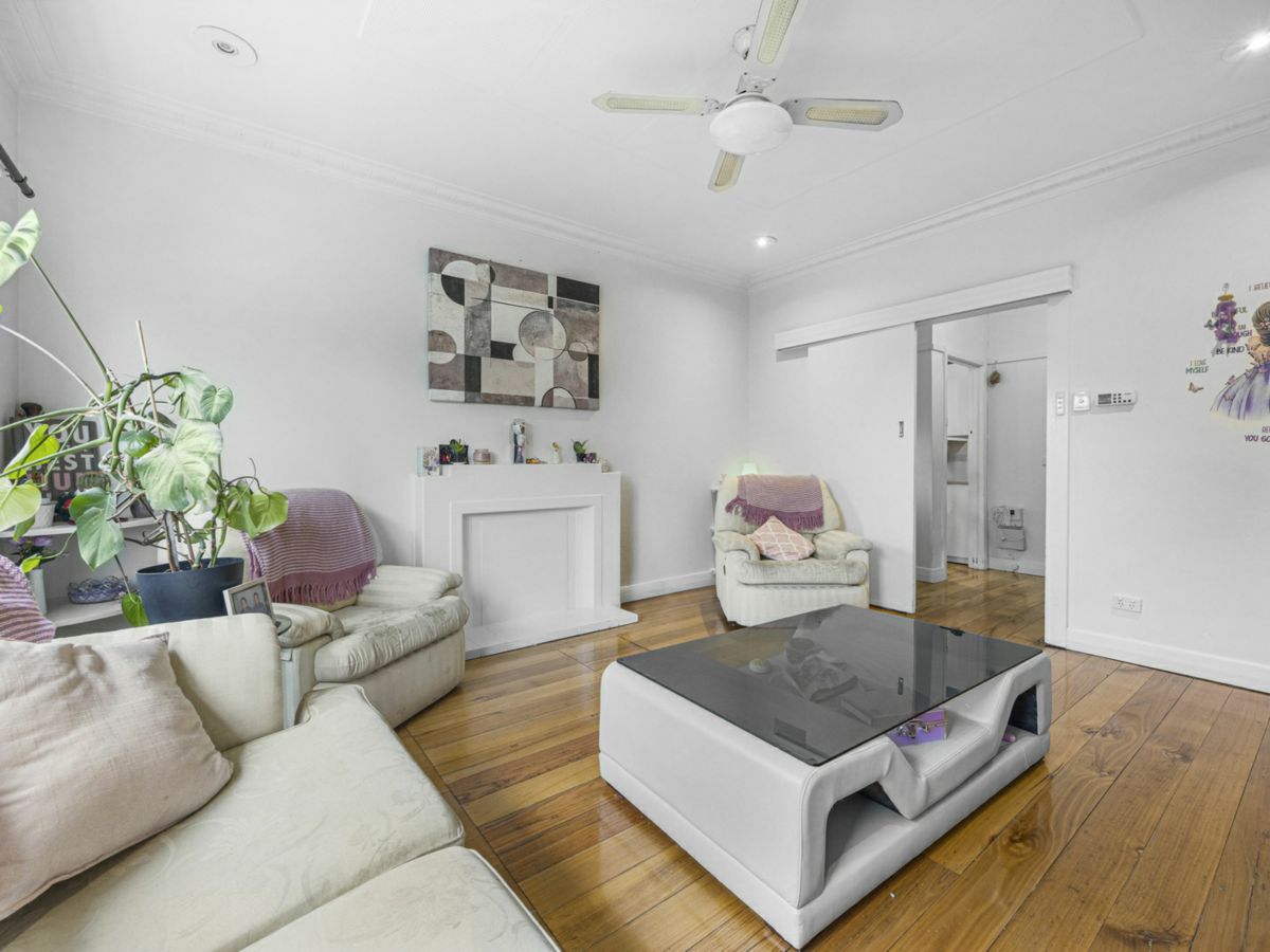 1018 Ligar Street, Ballarat North - image 2