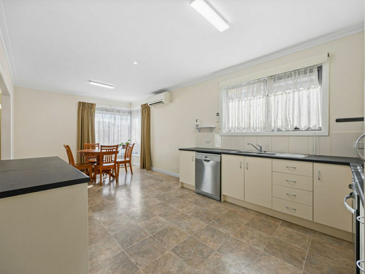 505 Windermere Street, Redan - image 3