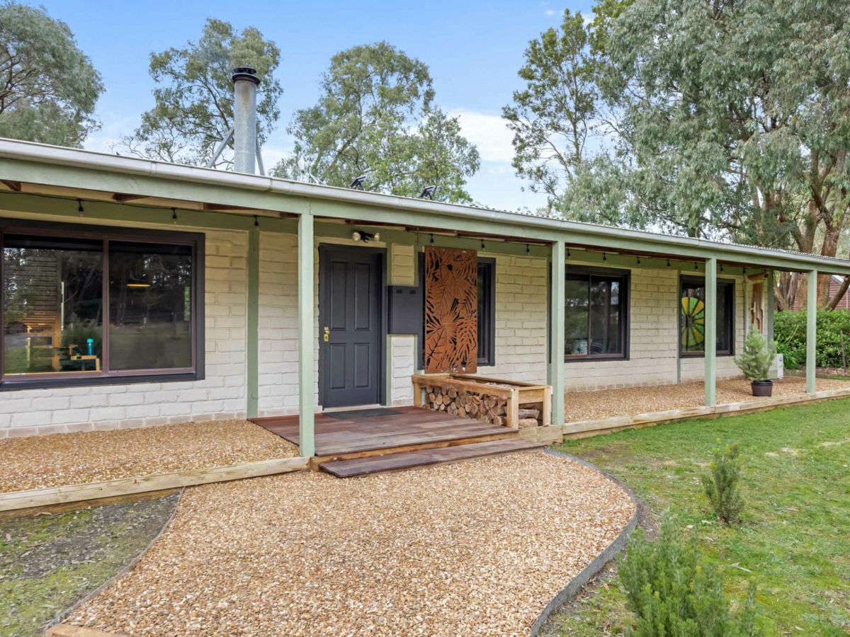 43 Grevillea Drive, Enfield - image 3