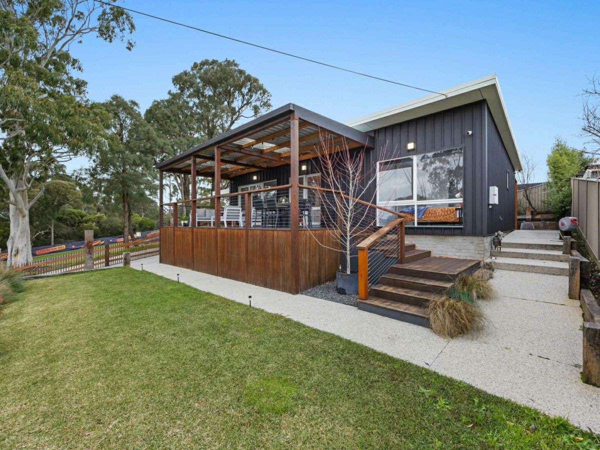 22 Dunn Street, Golden Point - image 2